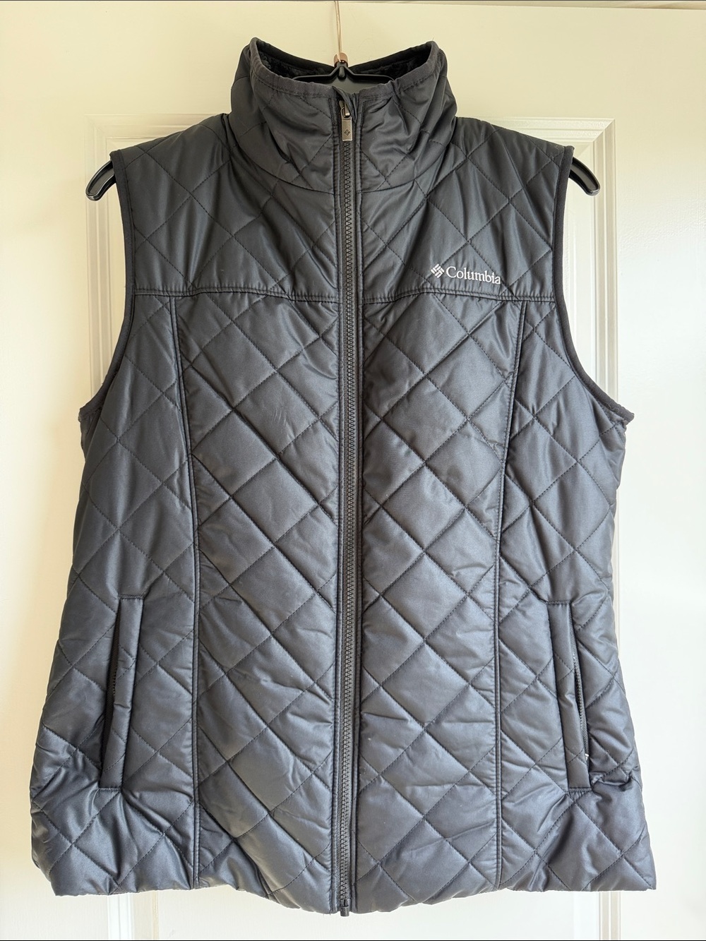 Columbia Quilted Black Women's Packable Vest - WORN ONCE!